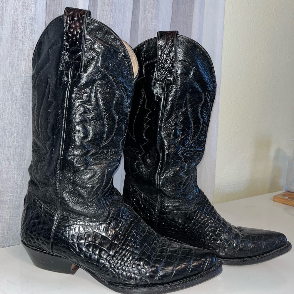 Black Cowboy Boots